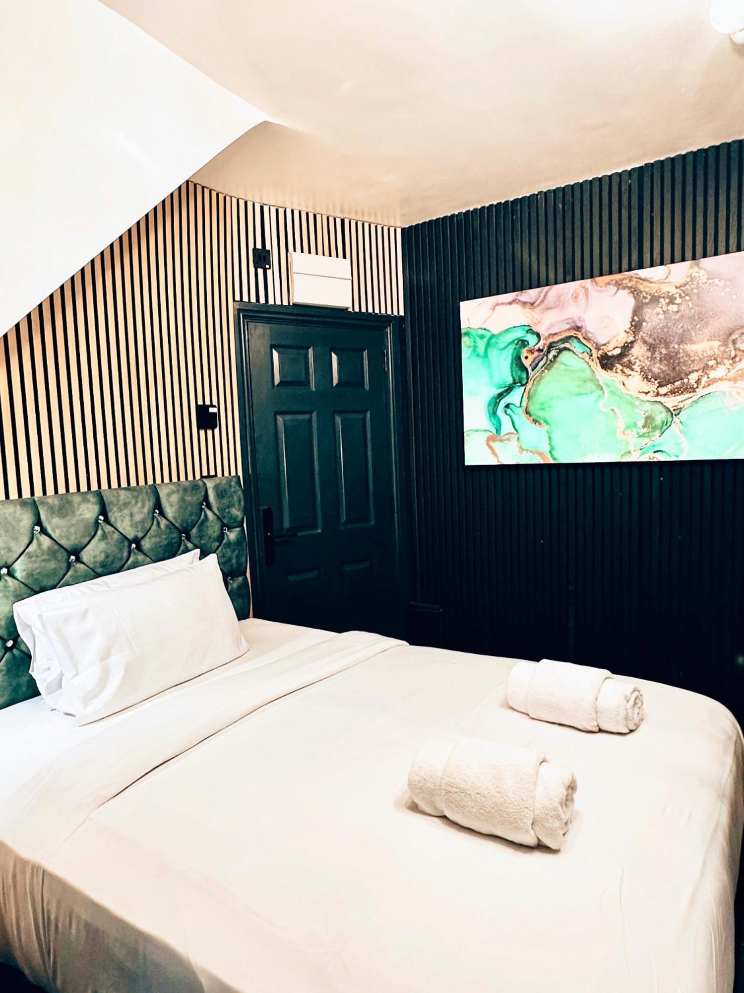 Hotel de apartamente G Eighty Four