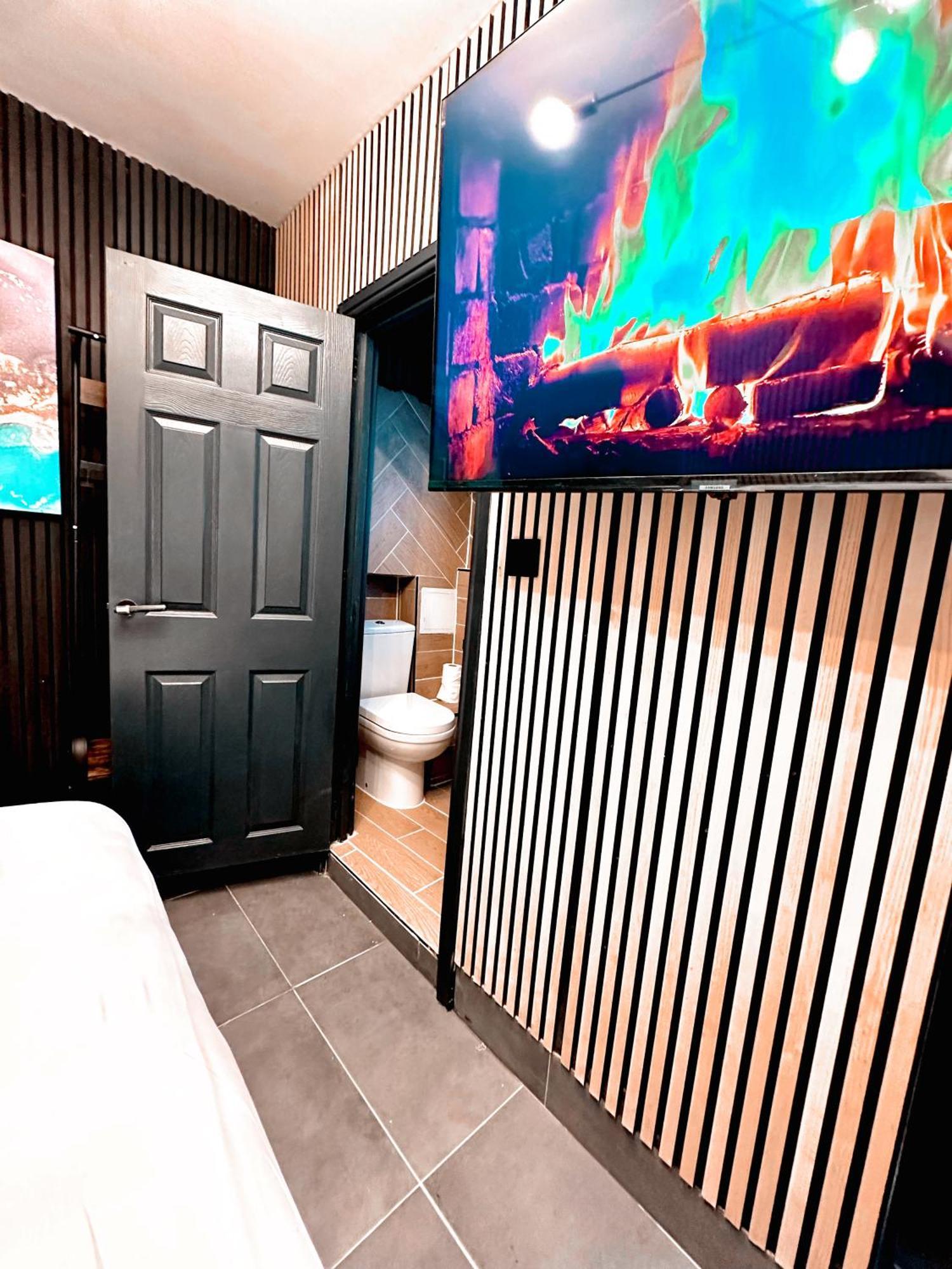 G Eighty Four Hotel de apartamente Londra