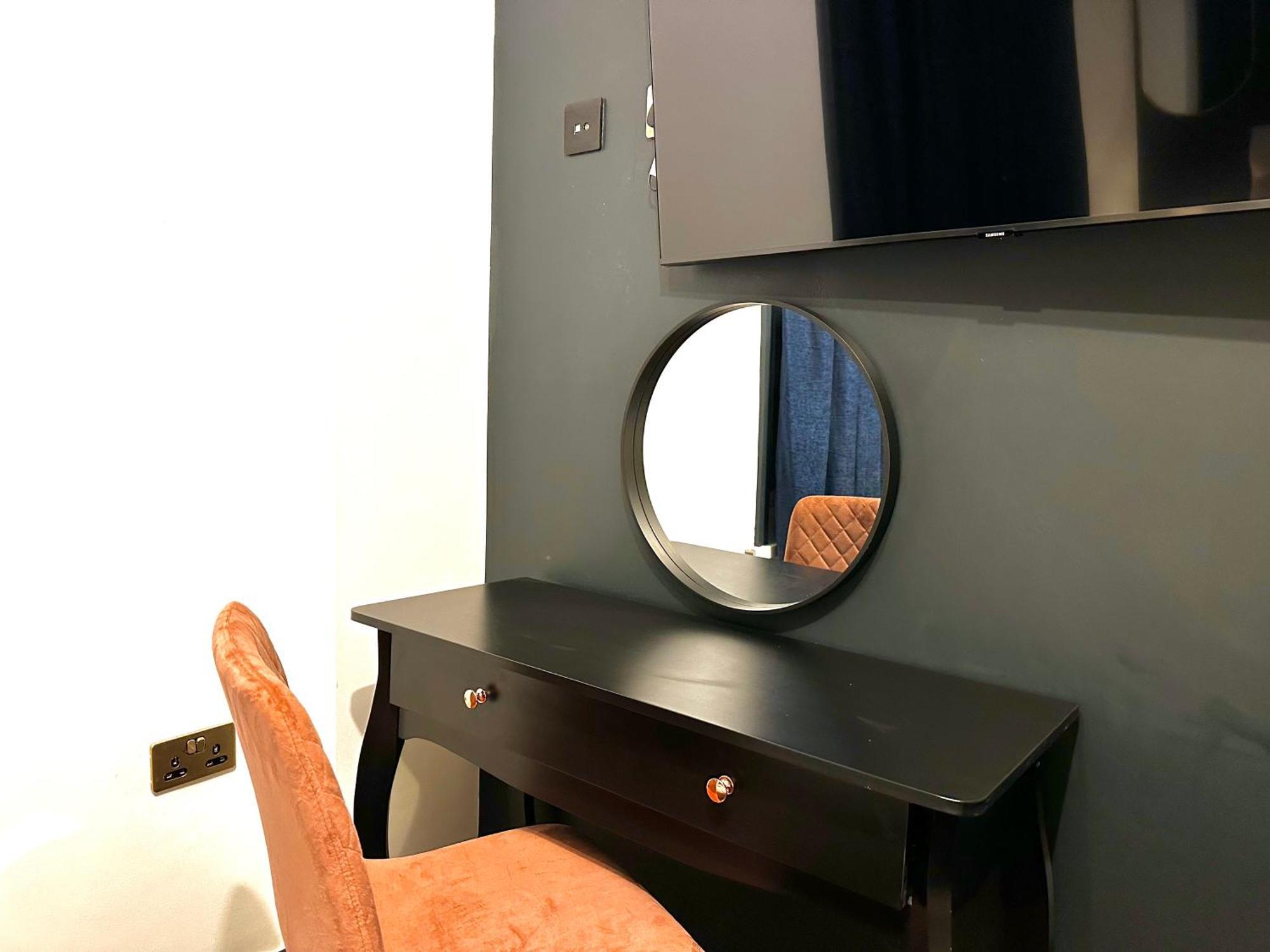 Hotel de apartamente G Eighty Four